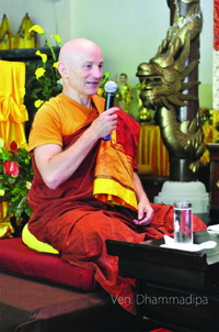 Godājamais skolotājs Dammadipa